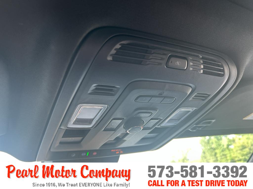 2023 Gmc Yukon Denali Ultimate photo 14