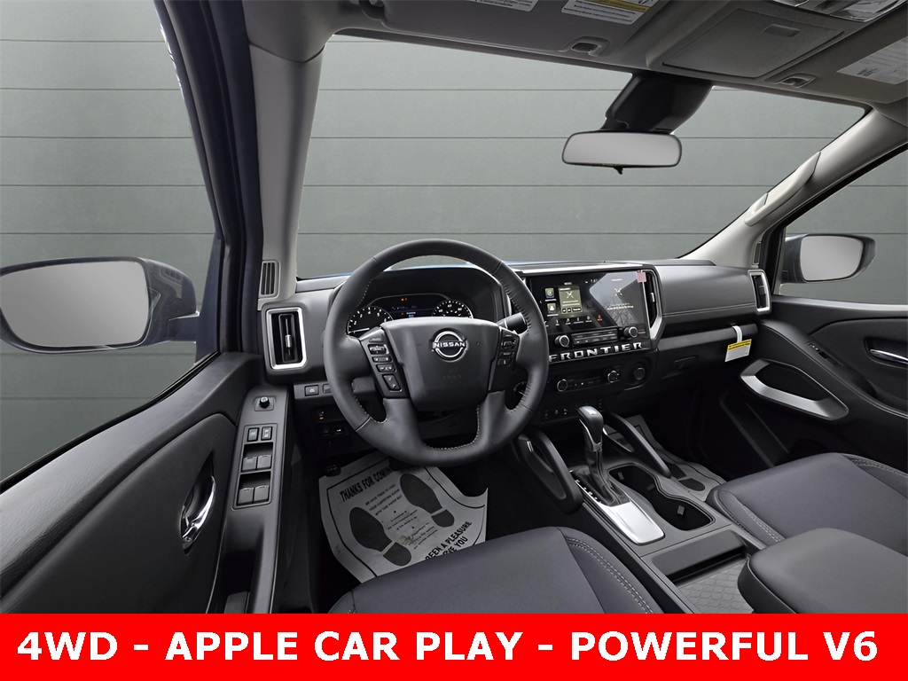 2025 Nissan Frontier SV photo 12
