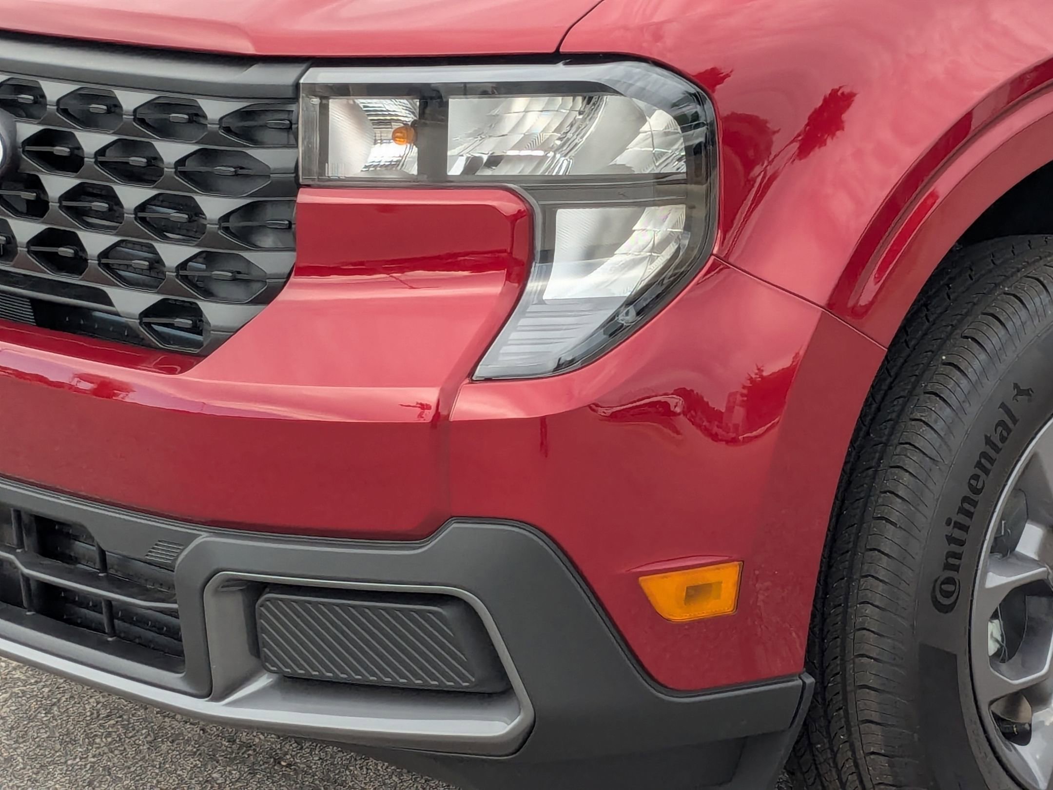 2025 Ford Maverick XLT photo 2