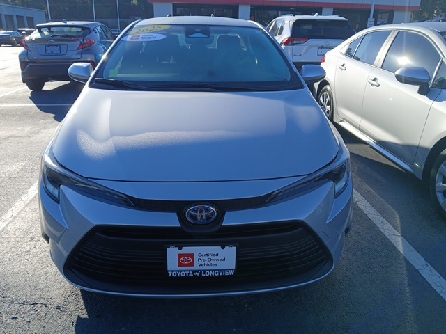 2025 Toyota Corolla Hybrid LE photo 2
