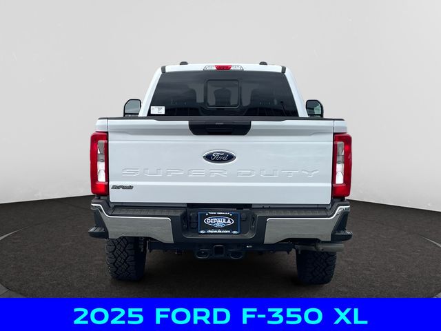 2025 Ford F-350 photo 4