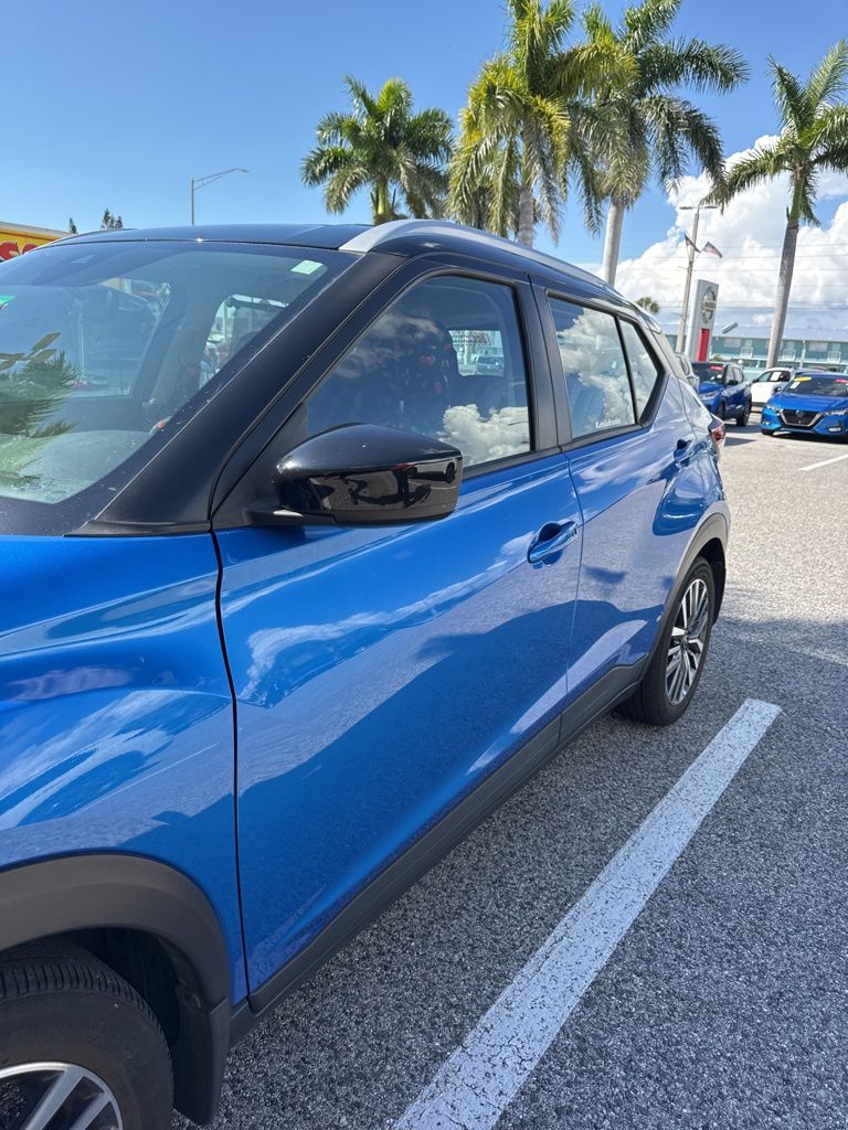 2023 Nissan Kicks SV photo 4
