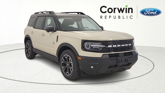 2025 Ford Bronco Sport Outer Banks's photo