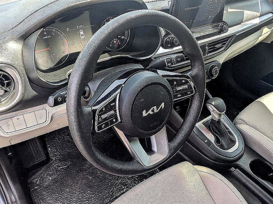 2023 Kia Forte LXS photo 16