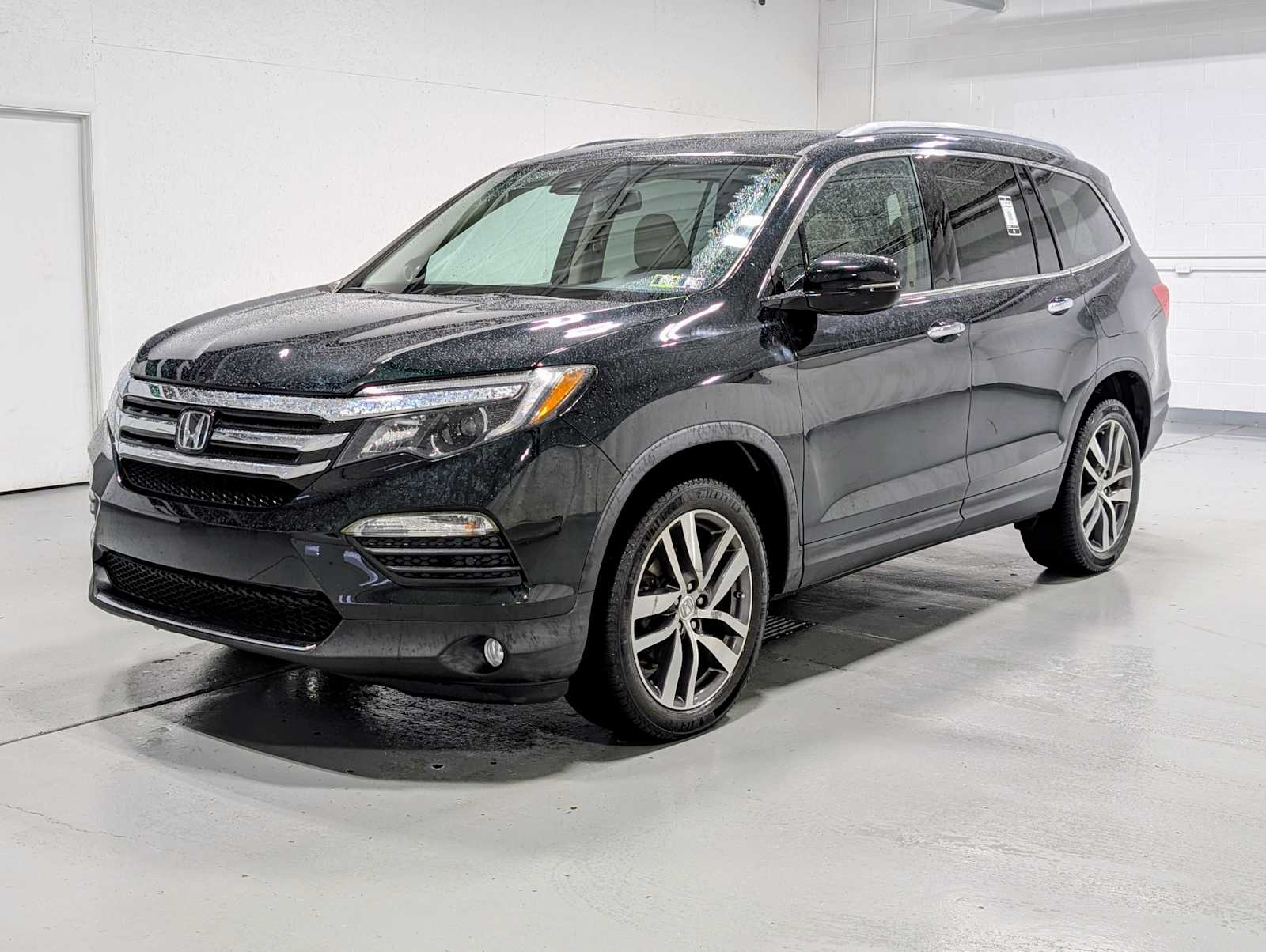 2016 Honda Pilot Touring's photo