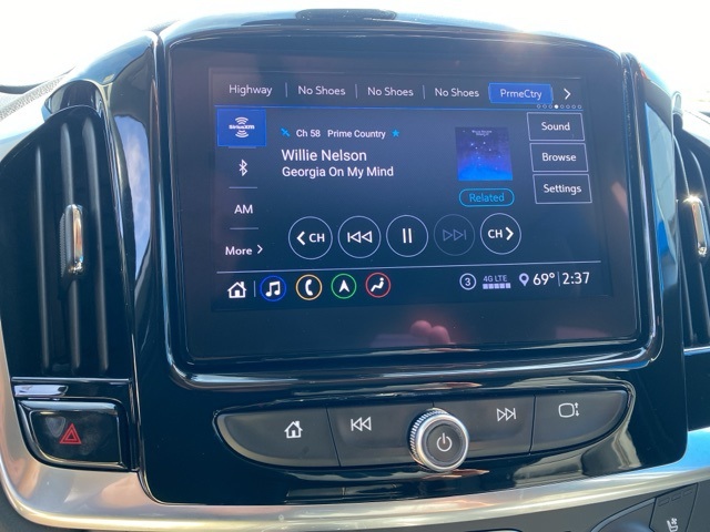 2020 Chevrolet Traverse Premier photo 25