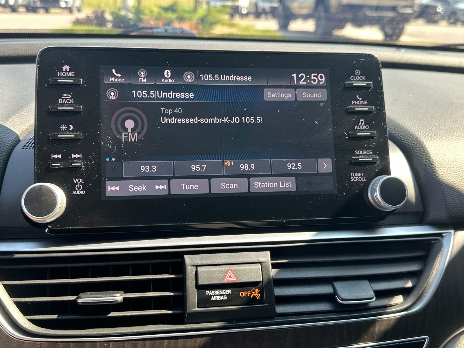 2018 Honda Accord EX-L 1.5T photo 16