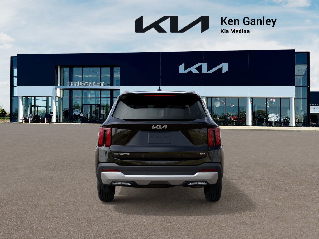 2025 Kia Sorento S photo 2