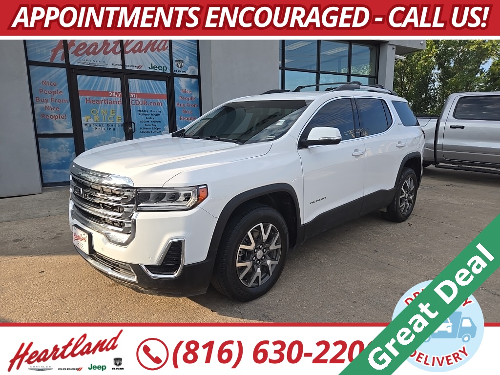 2022 GMC Acadia SLE's photo