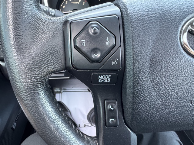 2022 Toyota Sequoia photo 26