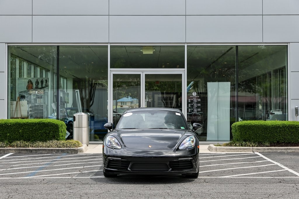 2025 Porsche Cayman Base photo 9