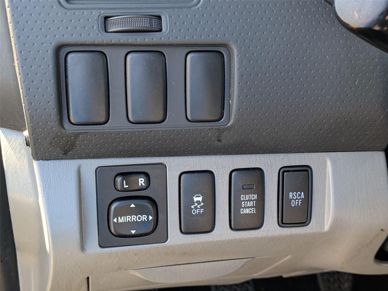 2012 Toyota Tacoma 4x4 photo 13