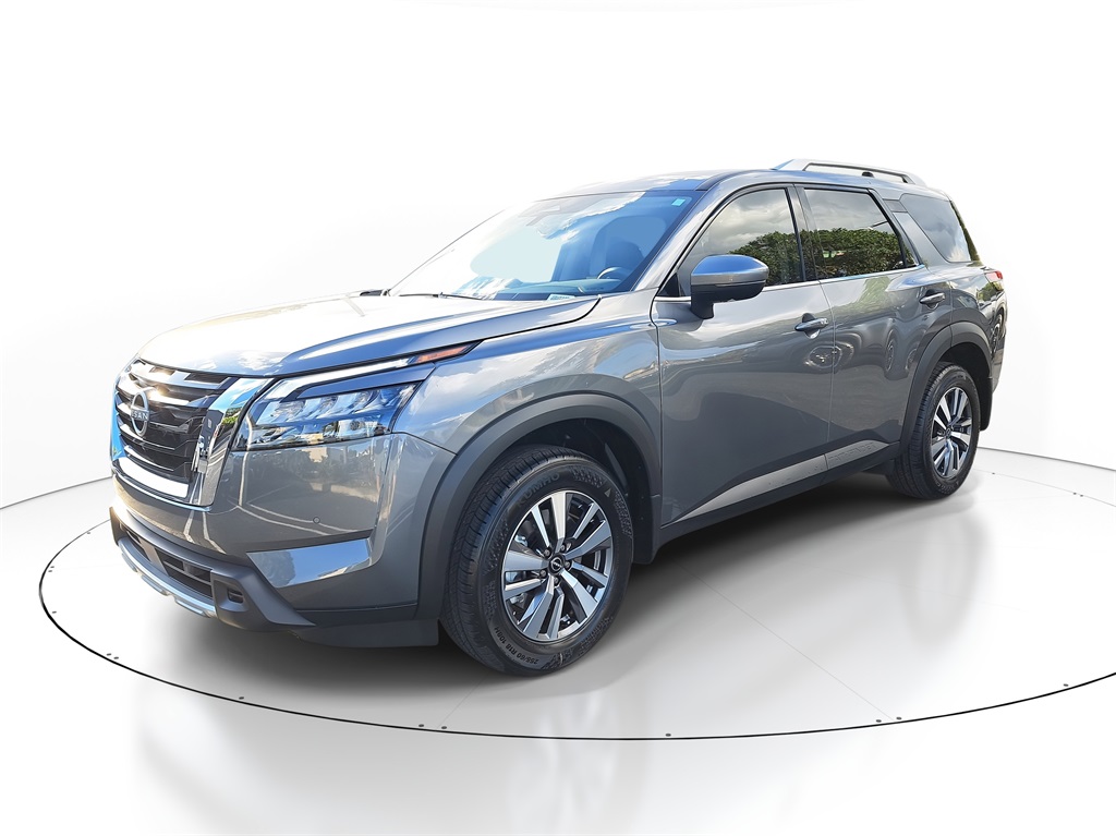 2025 Nissan Pathfinder SL photo 4