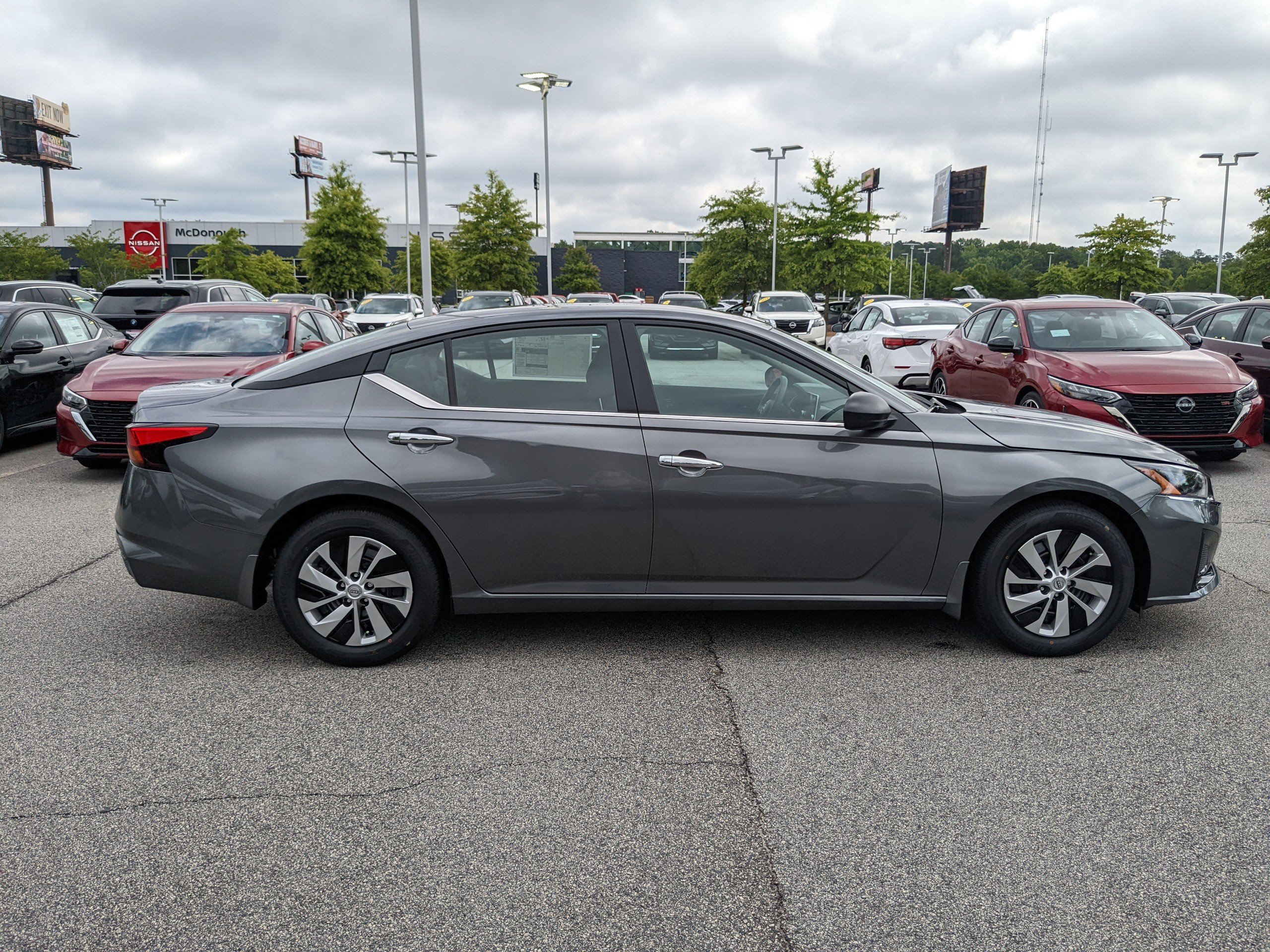 2025 Nissan Altima 2.5 S photo 2