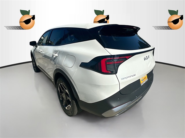 2026 Kia Sportage Hybrid S photo 5