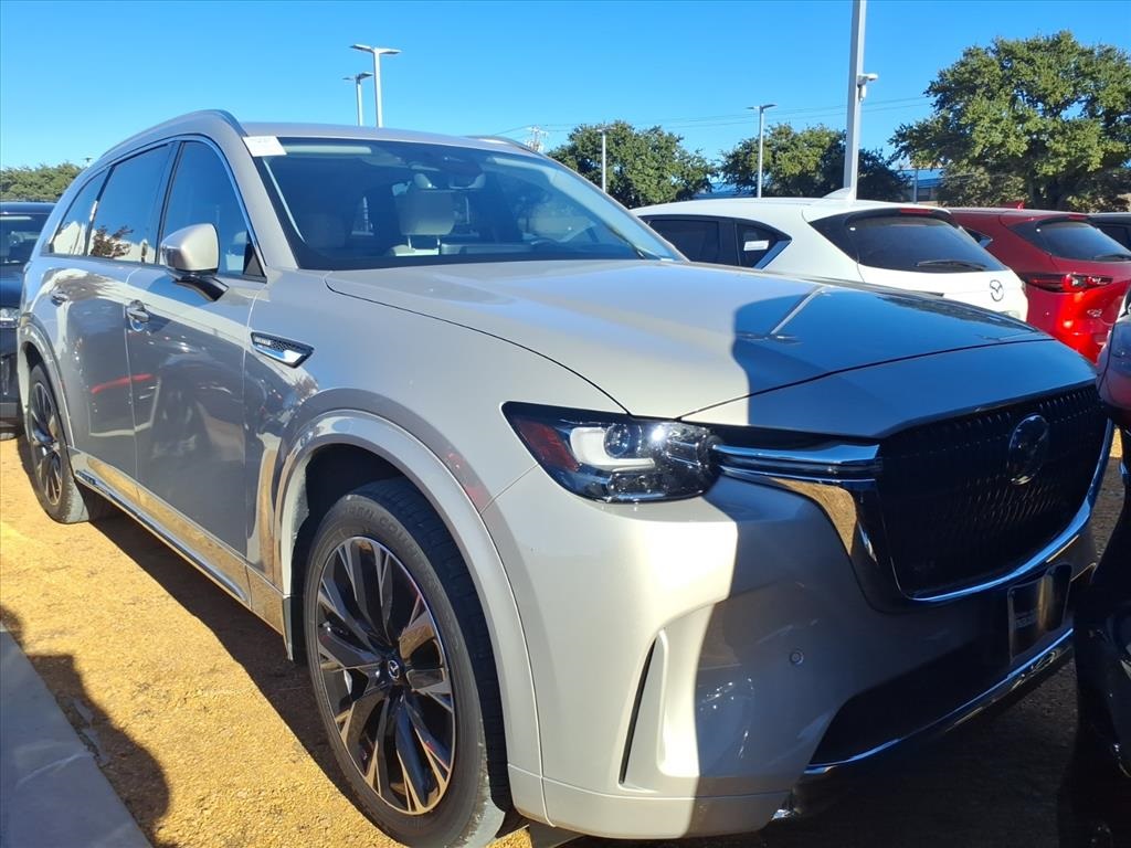 2025 Mazda CX-90 Premium Plus Package's photo