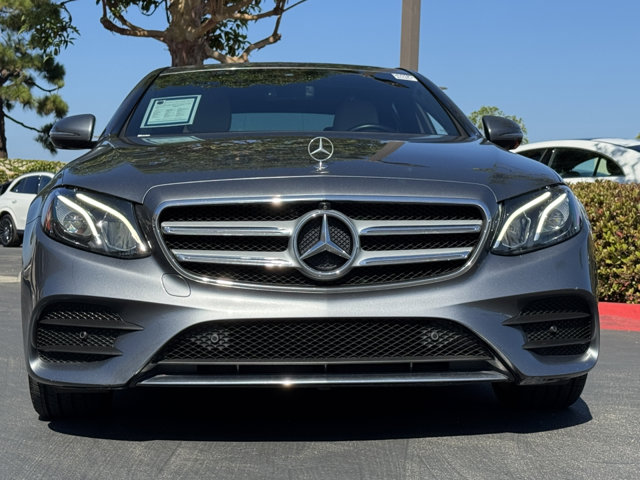 2019 Mercedes Benz E 300 photo 3