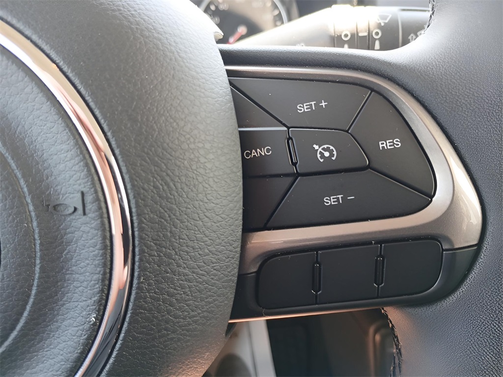 2022 Jeep Renegade Latitude photo 18