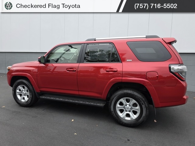 2024 Toyota 4Runner SR5 photo 4