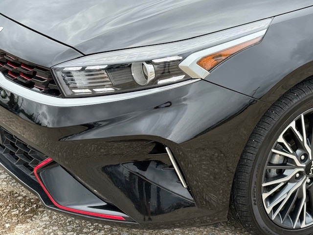 2023 Kia Forte GT-Line photo 11