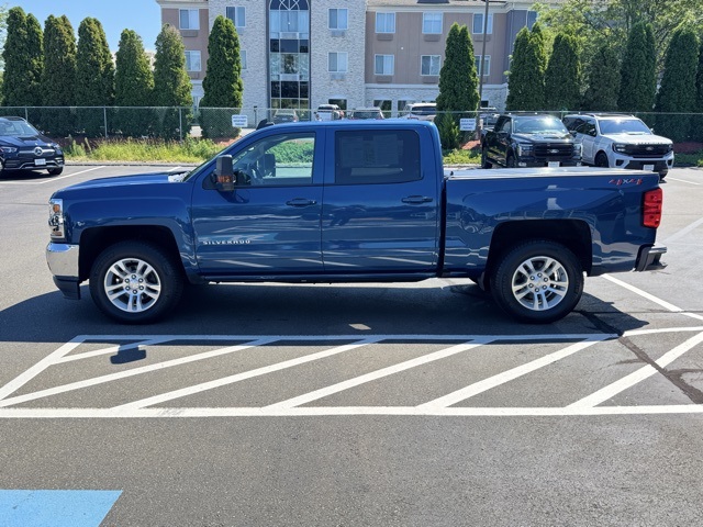 2018 Chevrolet Silverado 1500 LT photo 4