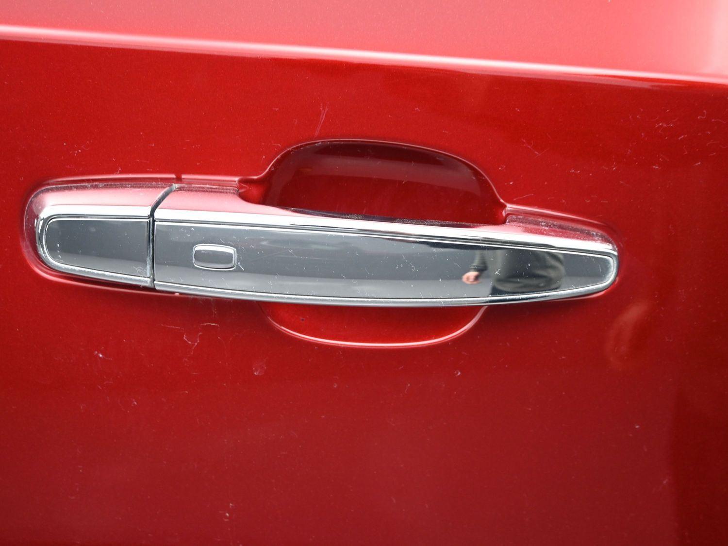 2024 Chevrolet Traverse High Country photo 3