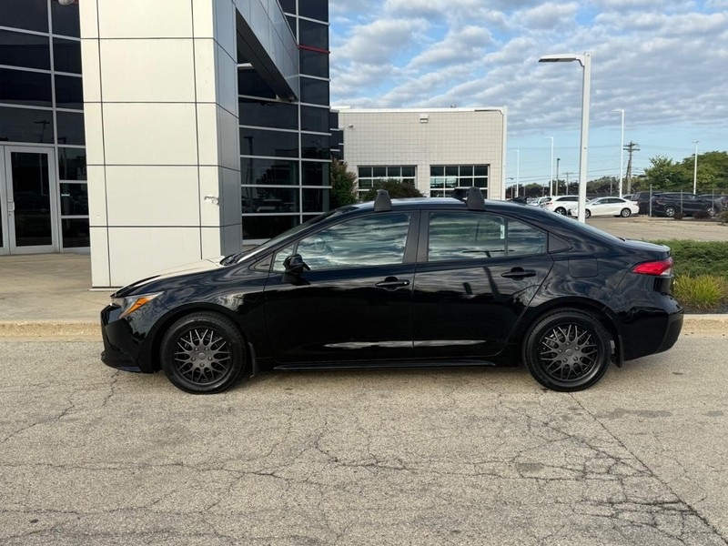 2023 Toyota Corolla LE photo 4