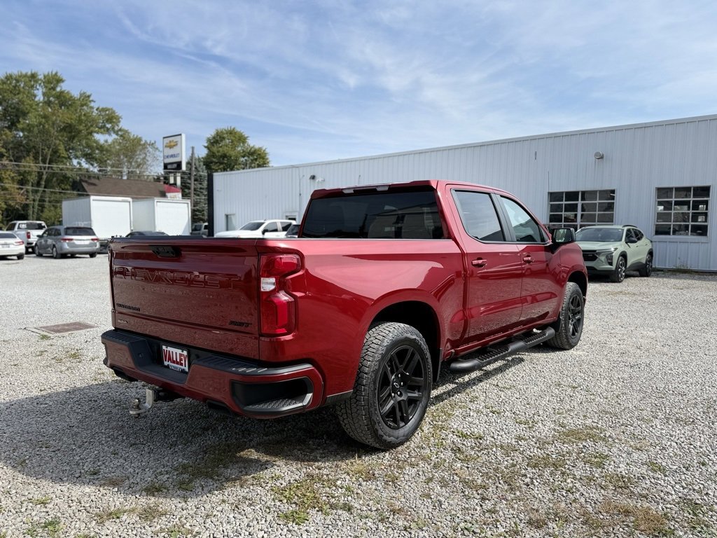 2025 Chevrolet Silverado 1500 RST photo 3