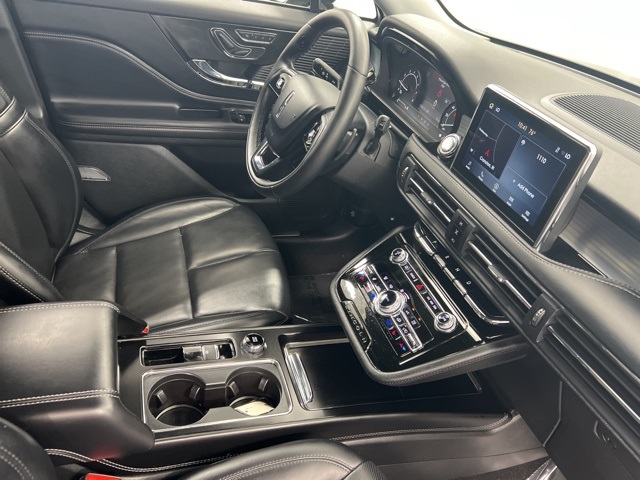 2022 Lincoln Corsair Standard photo 25