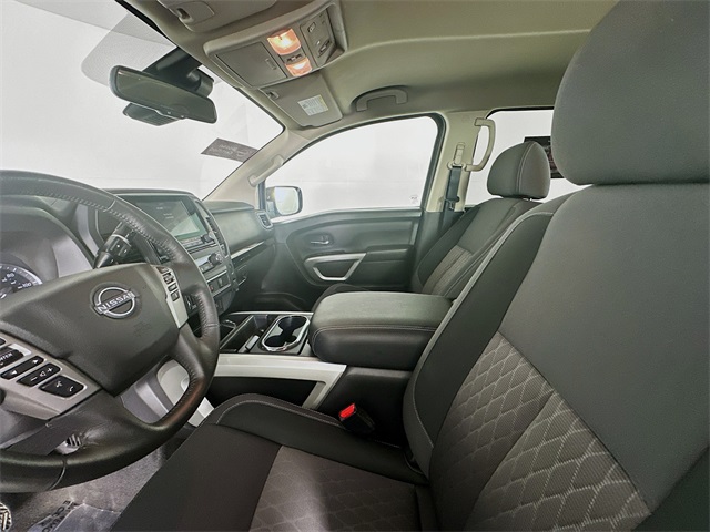 2024 Nissan Titan SV photo 20