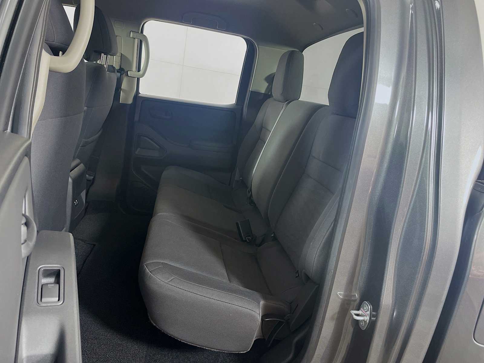 2024 Nissan Frontier S photo 17
