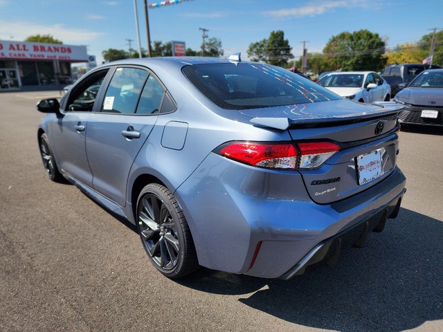 2025 Toyota Corolla SE photo 4