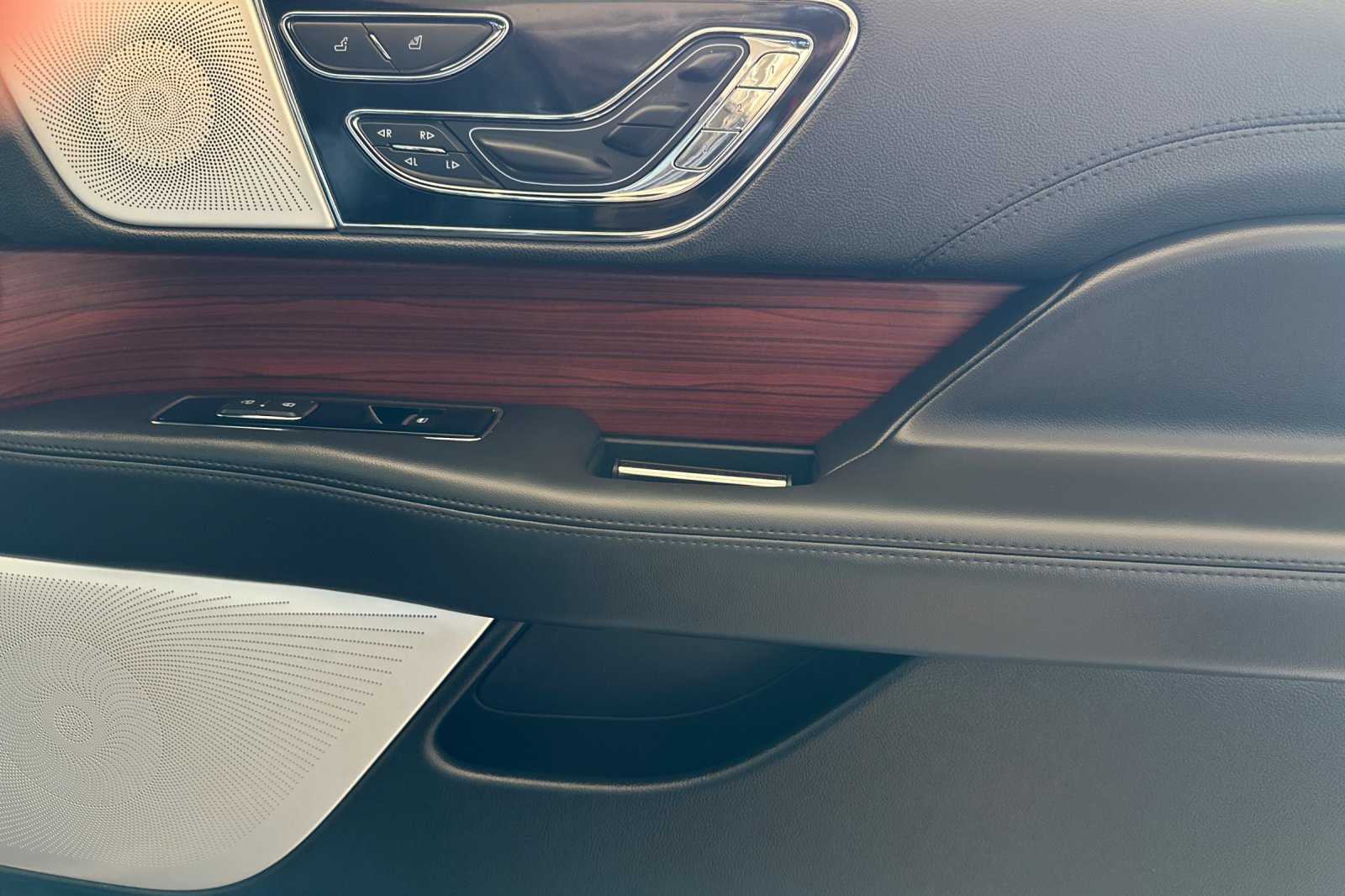 2024 Lincoln Navigator Reserve photo 16