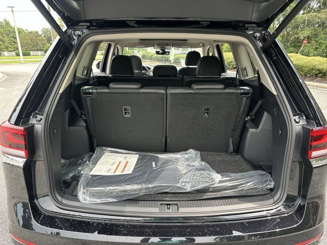 2026 Volkswagen Atlas SEL Premium R-Line photo 16