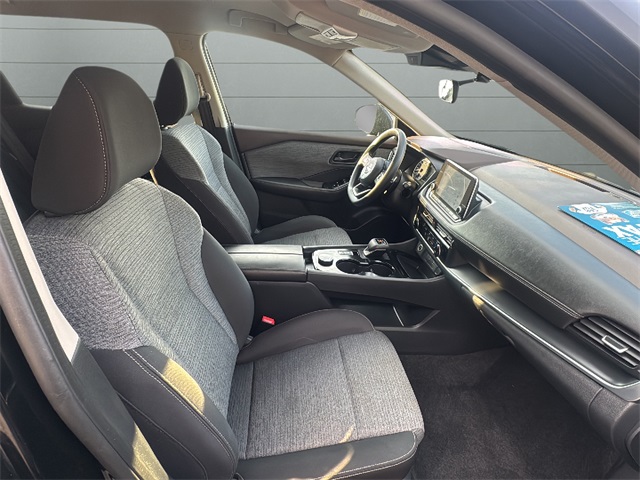 2022 Nissan Rogue S photo 9