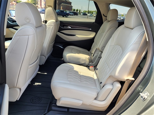 2022 Buick Enclave Avenir photo 9