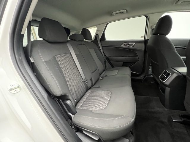 2024 Kia Sportage LX photo 32
