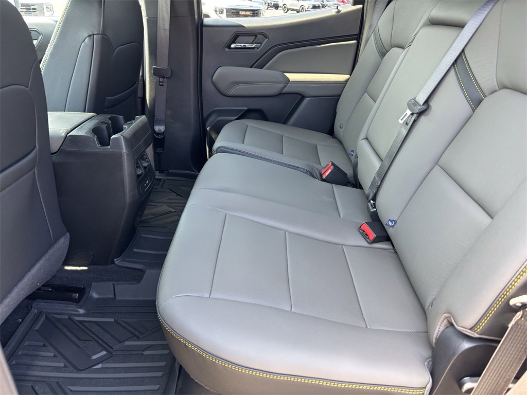 2026 Chevrolet Colorado ZR2 photo 14