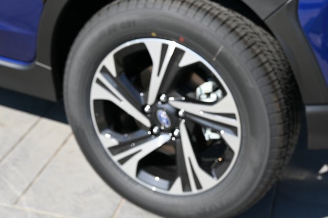 2025 Subaru Crosstrek Premium photo 11