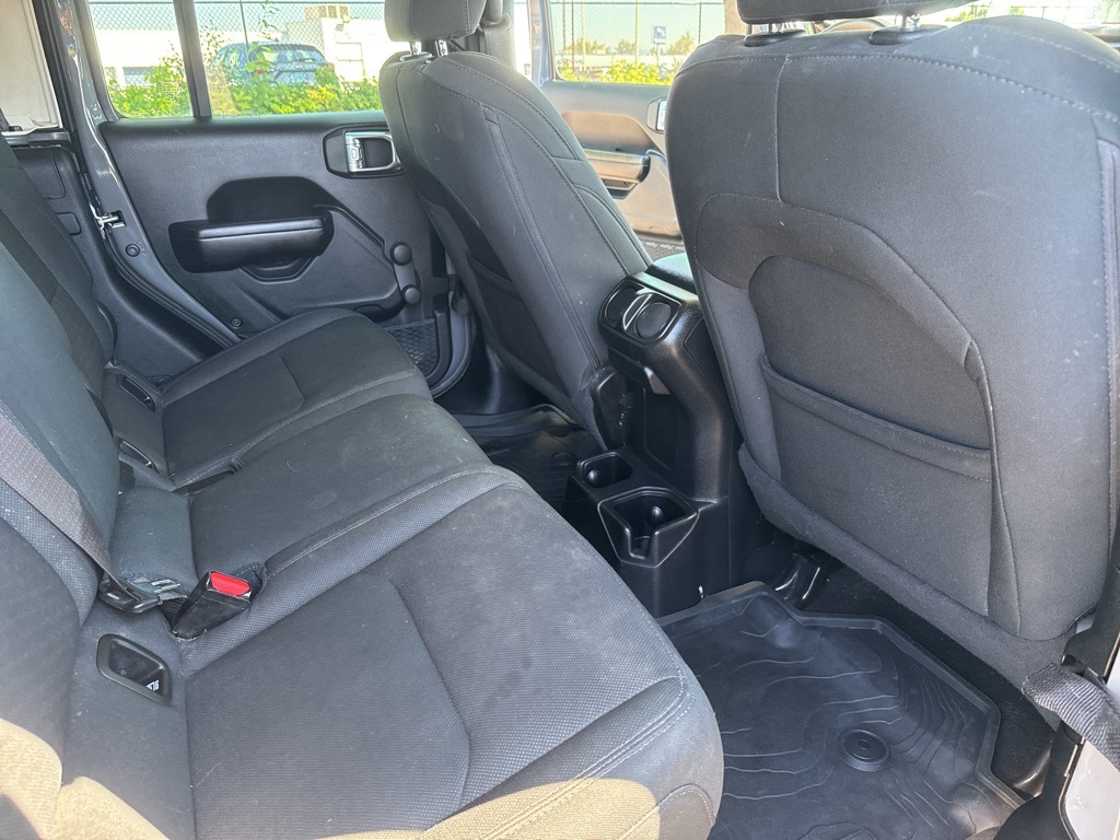 2021 Jeep Gladiator Sport photo 22