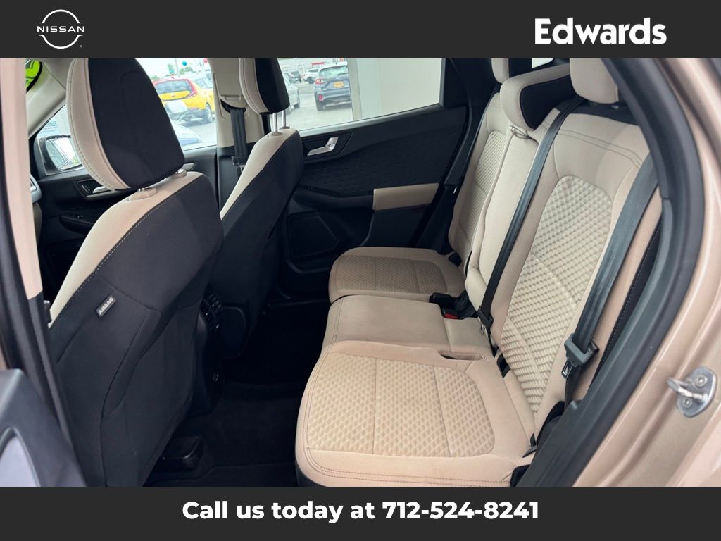 2020 Ford Escape SE photo 13