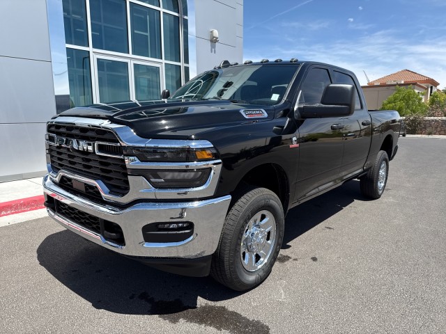 2025 Ram 2500 Tradesman photo 2