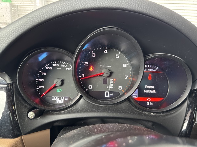 2019 Porsche Macan Base photo 5