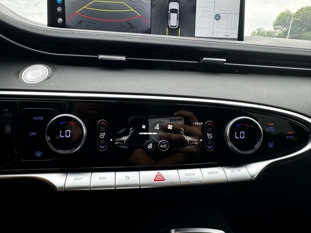 2025 Genesis GV70 2.5T Sport Prestige photo 31