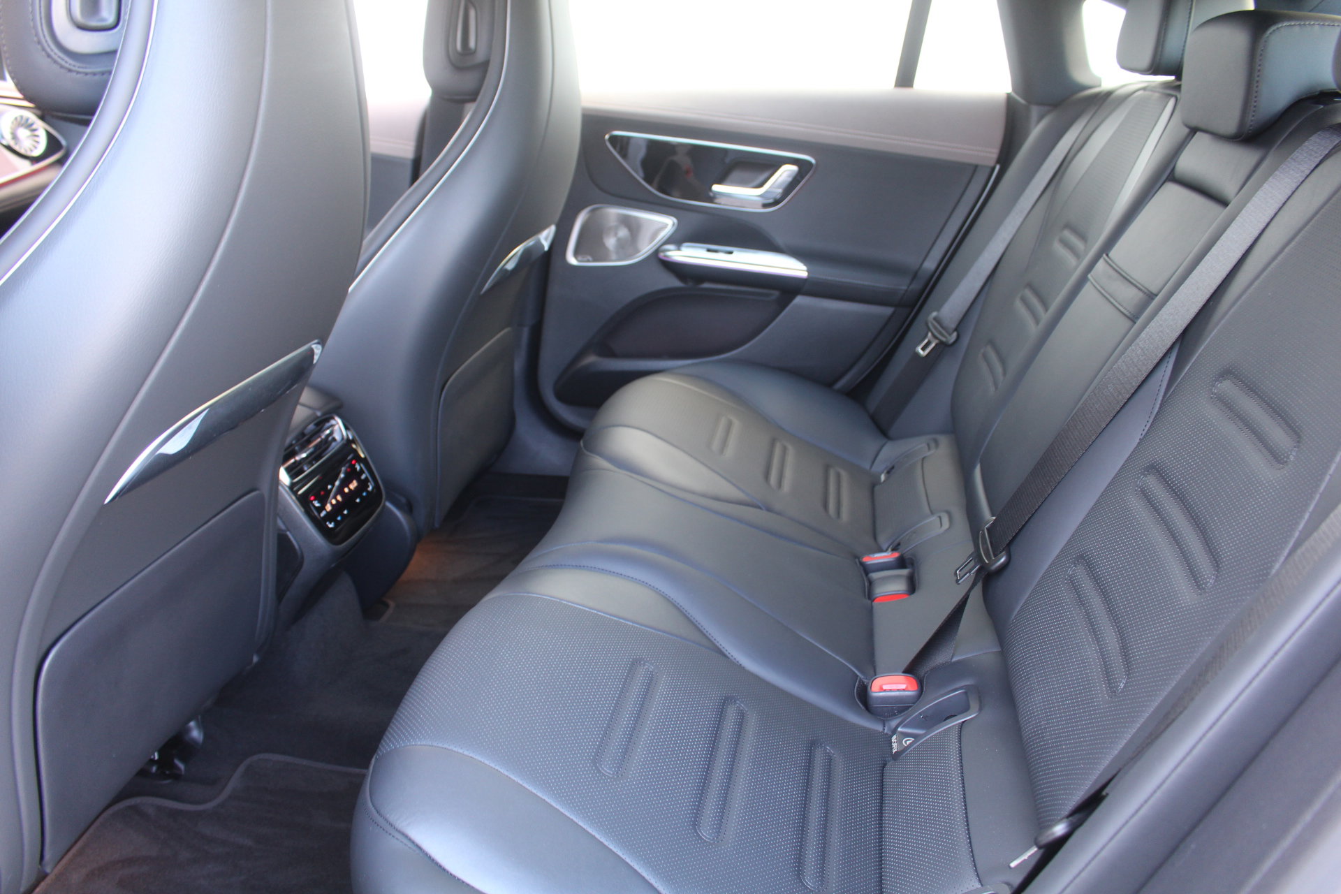 2025 Mercedes Benz EQE Sedan AMG photo 14