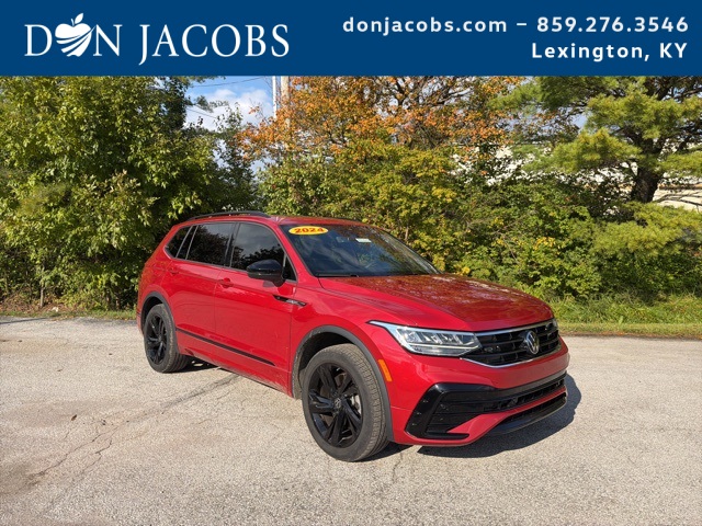2024 Volkswagen Tiguan SE R-LINE BLACK's photo