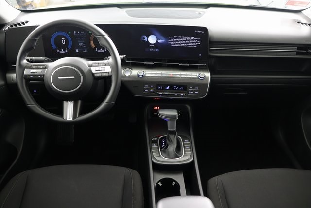 2024 Hyundai Kona SEL photo 2