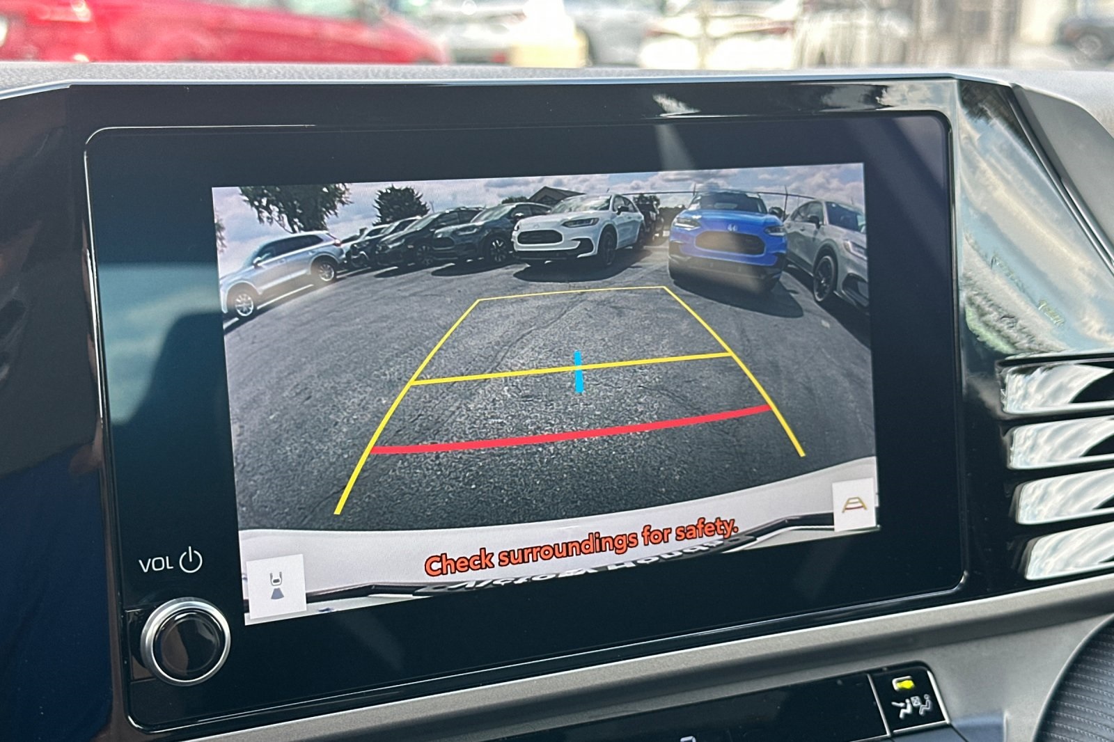 2025 Toyota Camry SE photo 22