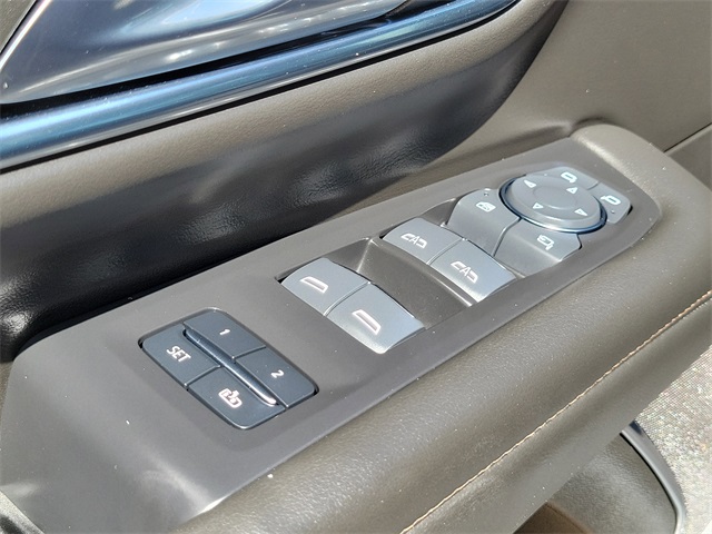 2024 Chevrolet Suburban High Country photo 23