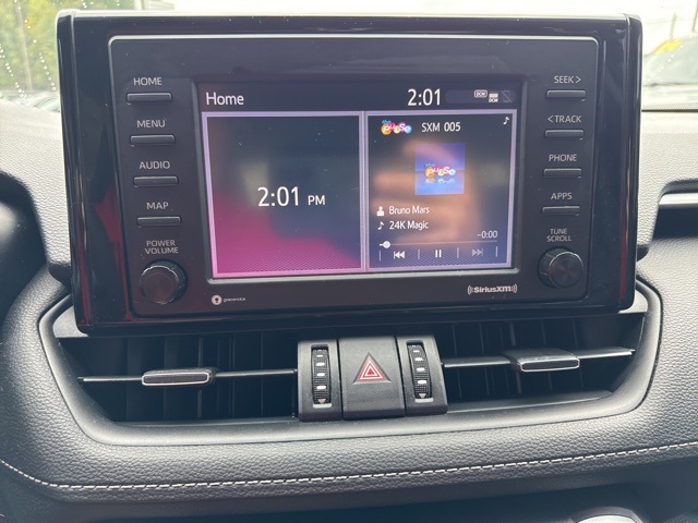 2021 Toyota RAV4 XLE Premium photo 34